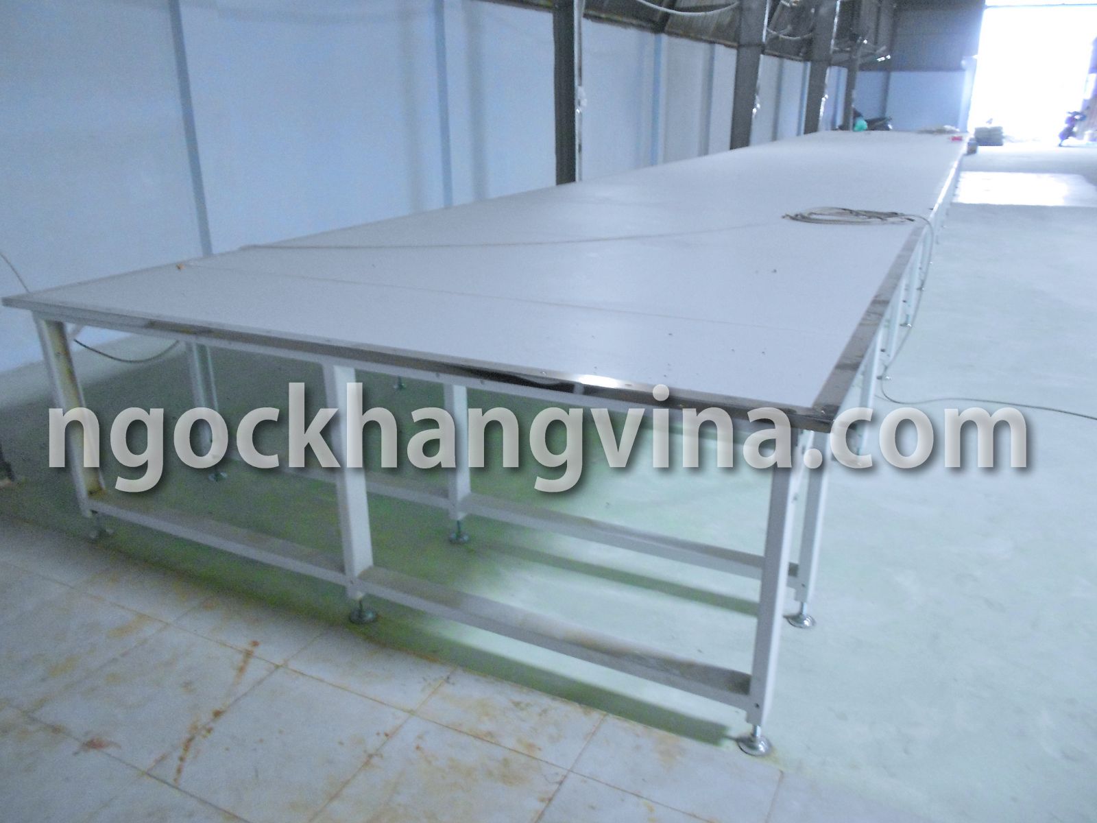 Bàn đóng gói