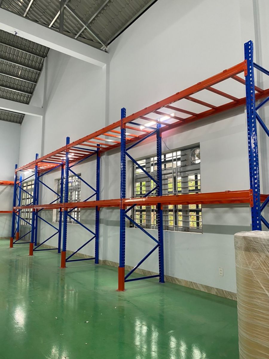Kệ trưng bày - kệ hàng hóa